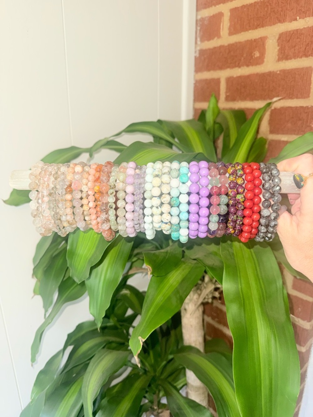 Get excited 🥳🥳 EARLY DROP ON TOP GRADE CRYSTAL BRACELETS TONIGHT 🌙